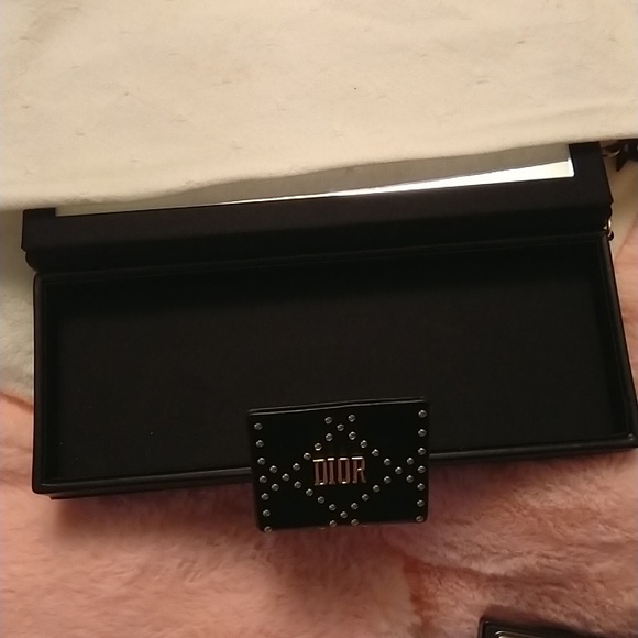 Dior LE Palette with Dior Charm attachment - Picture 13 of 14